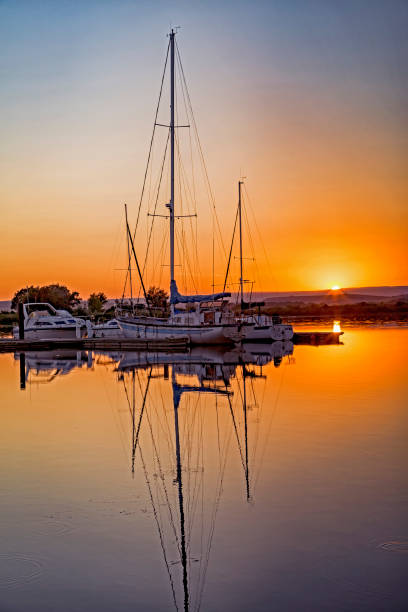 istock Sailboats on the Columbia River 867101578