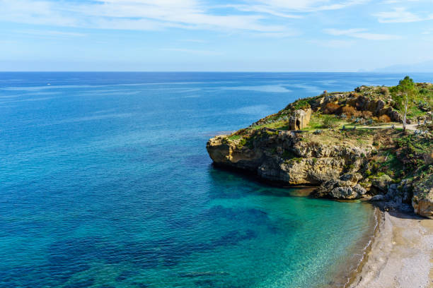 istock Cost near by Torre Colonna Sperone (Norman Tower) 867127226
