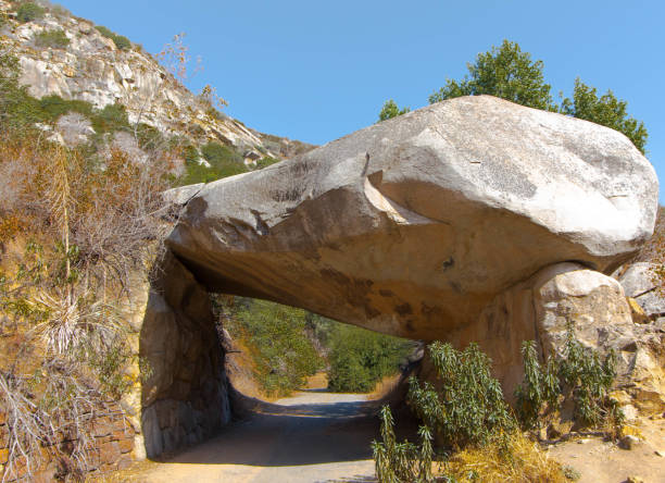 Tunnel Rock