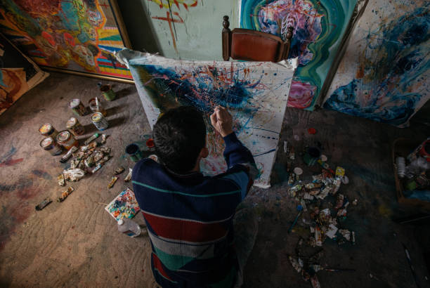 istock Painting on the floor 867213358