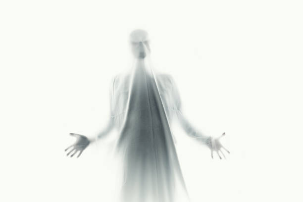 beyaz bir levha korkunç hayalet - morbid angel stok fotoğraflar ve resimler