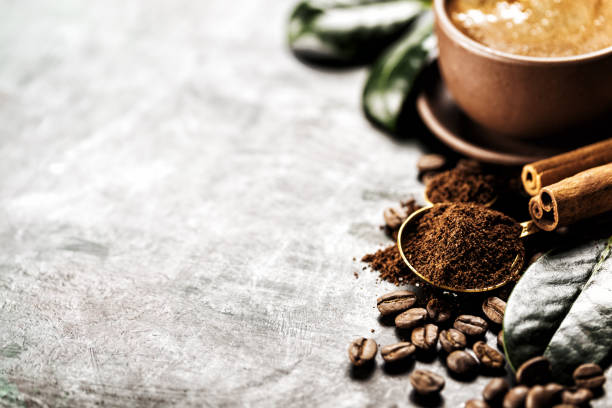 whole and grain roasted coffee seeds composition