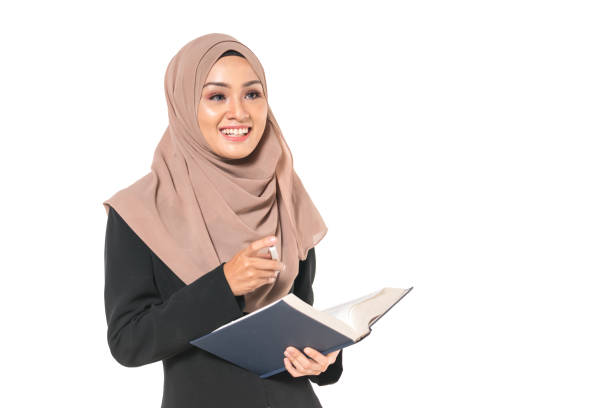 istock Veiled teenager 867339010