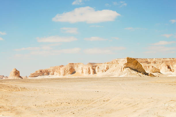 ägypten, weiße wüste - white desert stock-fotos und bilder