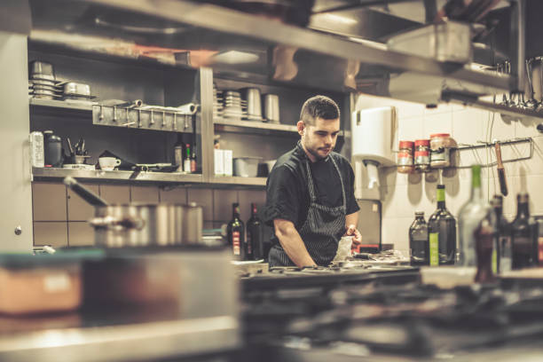 istock Chef is working in an italian restaurant 867371846