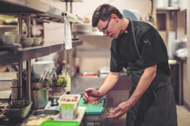 istock Chef is working in an italian restaurant 867372762
