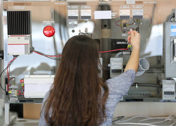istock Students working in laboratory of renewable energy. 867390016
