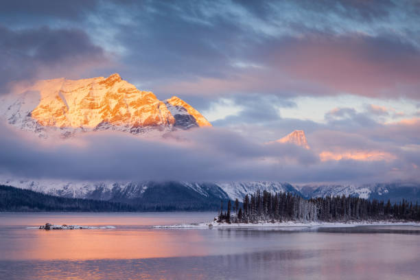 istock Upper Kananaskis Lake at sunrise 867501914