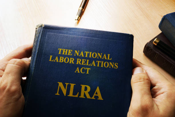das konzept des national labor relations act (nlra). - freundschaftliche verbundenheit stock-fotos und bilder