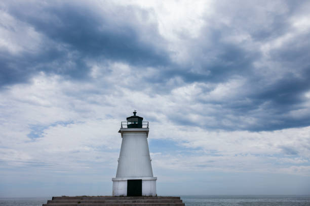 istock Port Maitland Lighthouse by Lake Erie 867512824
