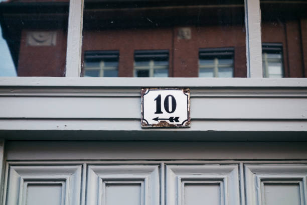 istock number ten door sign 867540548