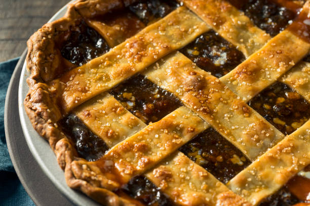 istock Sweet Homemade Mincemeat Pie 867556428