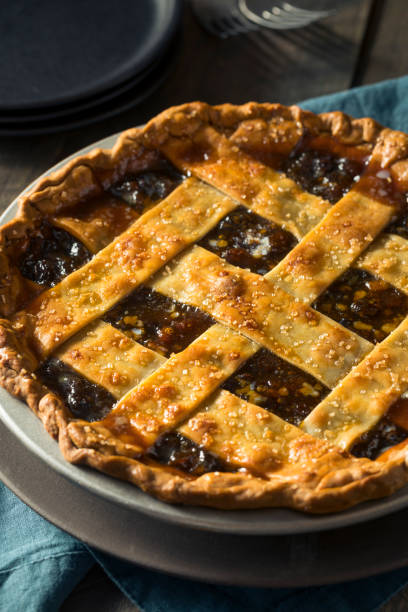 istock Sweet Homemade Mincemeat Pie 867557138