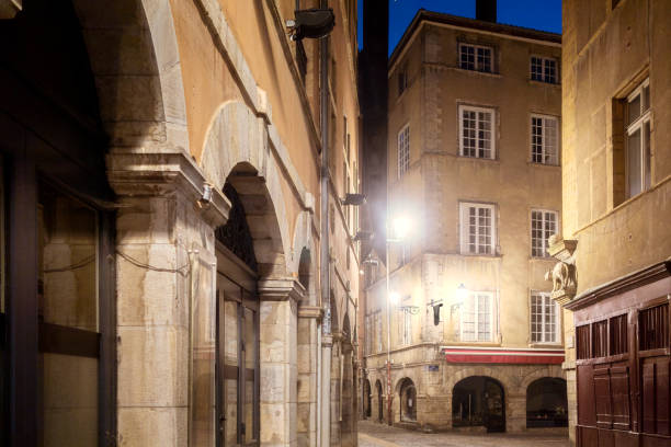 istock Lyon, a small autumn morning. 867712272
