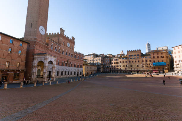 istock Siena day view, Tuscany, Italy 867727428
