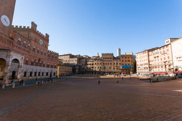 istock Siena day view, Tuscany, Italy 867729858