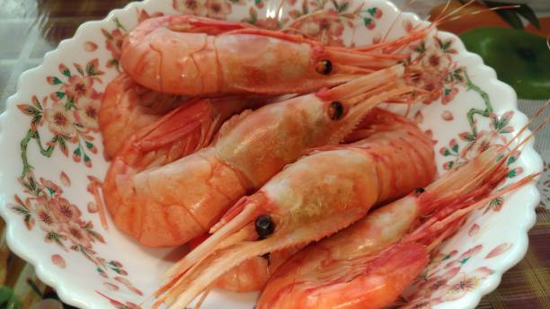 istock Large crested shrimp on a plate / Vareno Ice cream seafood / 867745898