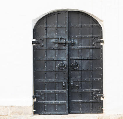 wrought-iron door of the 17th century