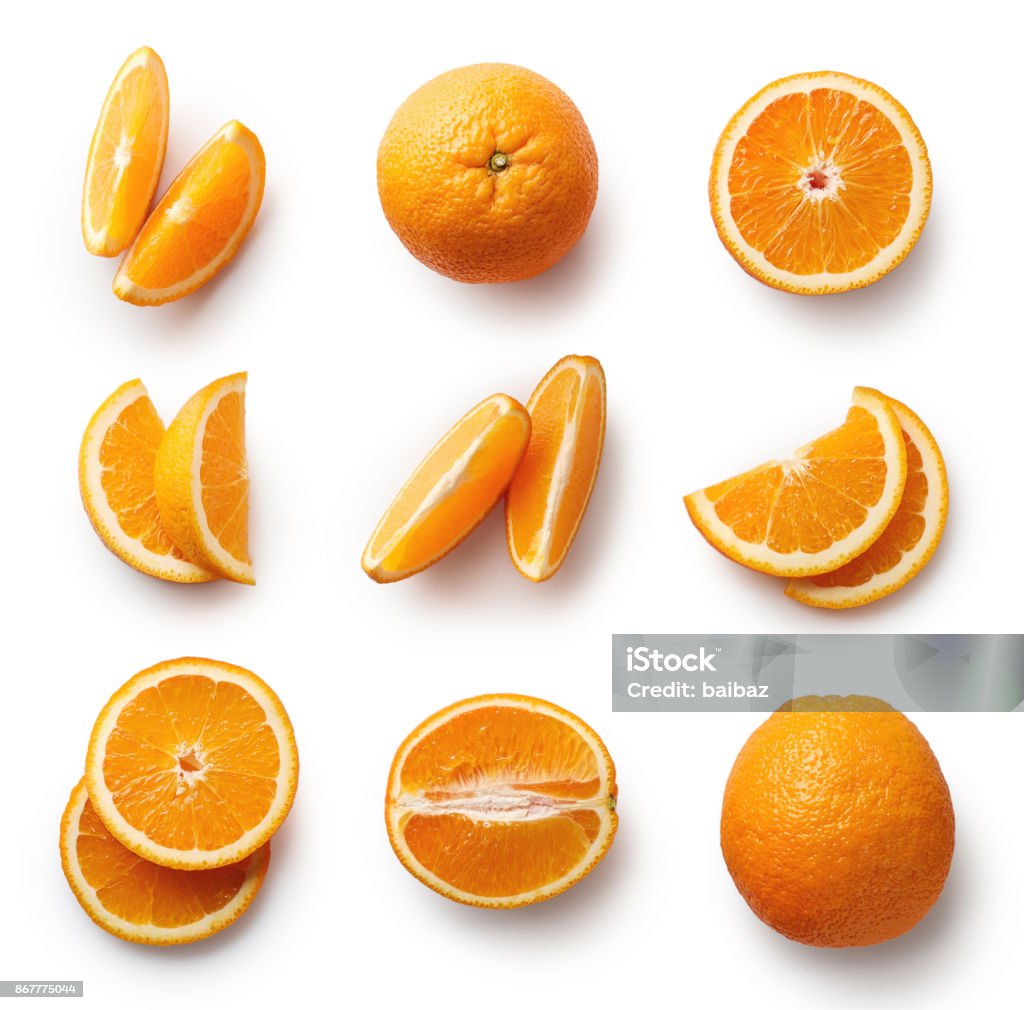 Arancione fresco isolato su sfondo bianco - Foto stock royalty-free di Arancia