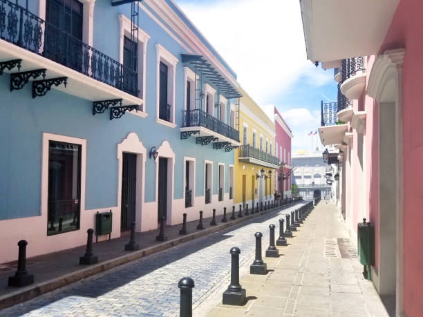 istock Old town San Juan, Puerto Rico. 867876562