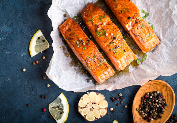 istock Delicious fried salmon fillet 867913138