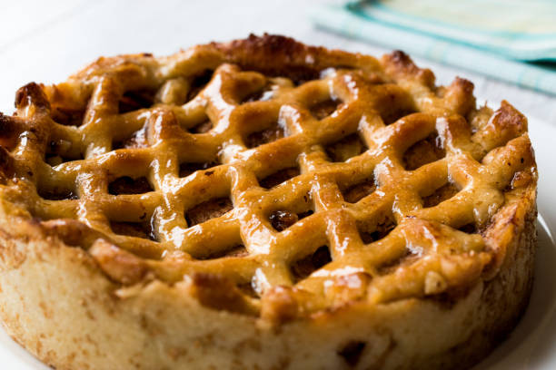 istock Homemade Organic Apple Pie Dessert 868049004