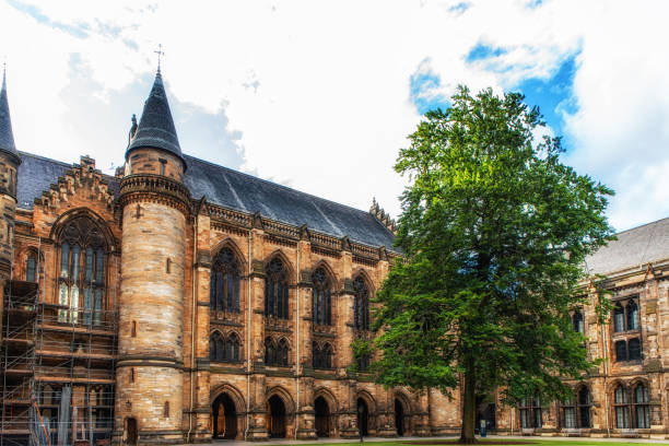 istock University of Glasgow, Scotland 868053302