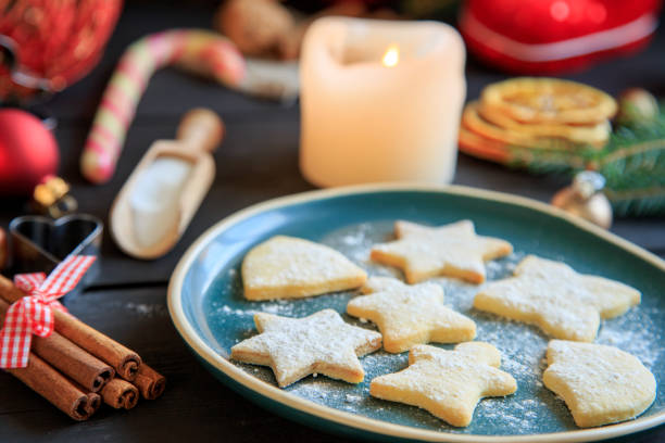 рождественское печенье - weihnachtlich стоковые фото и изображения