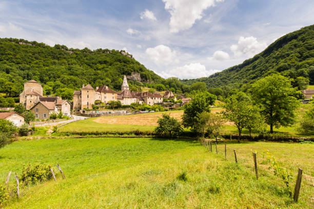 istock village of Baume les Messieurs 868071002