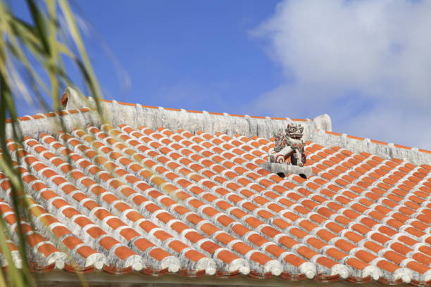 Red tile roof shisa