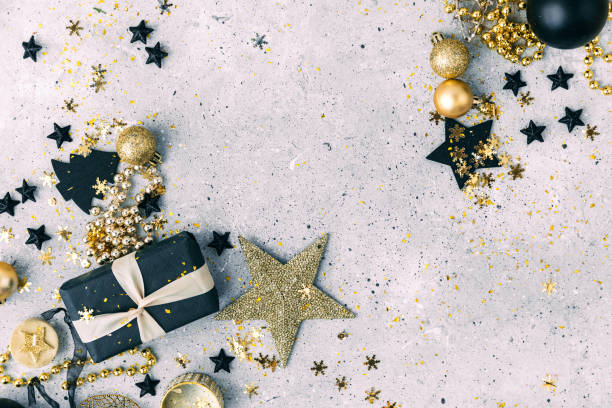 istock Black and gold Christmas decorations with gift box 868105754