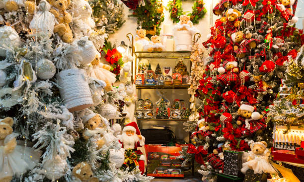 istock Christmas decoration shop, xmas presents 868144162
