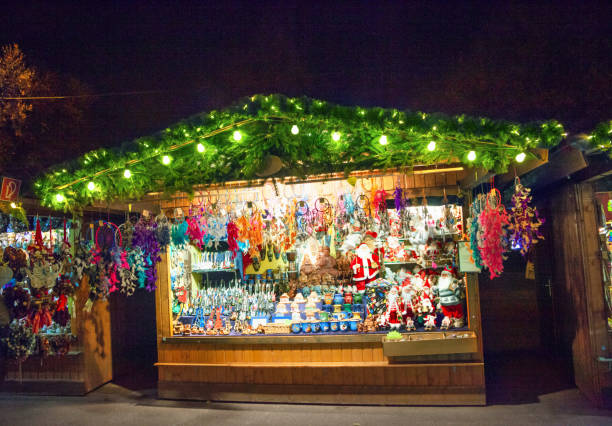istock Christmas market in Vienna, Austria 868152858