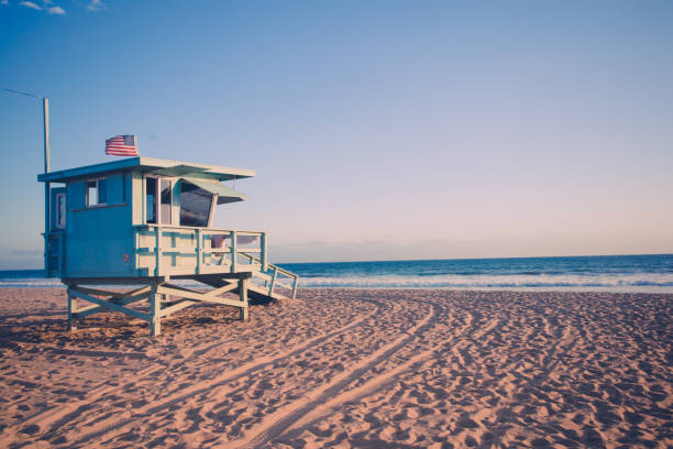 istock Lifeguard cabin on Santa Monica beach 868159626