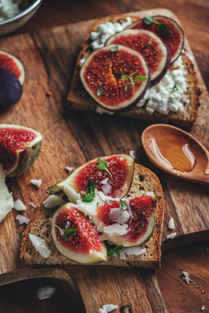 istock Brown Bread with Goat Cheese and Fresh Figs 868271294