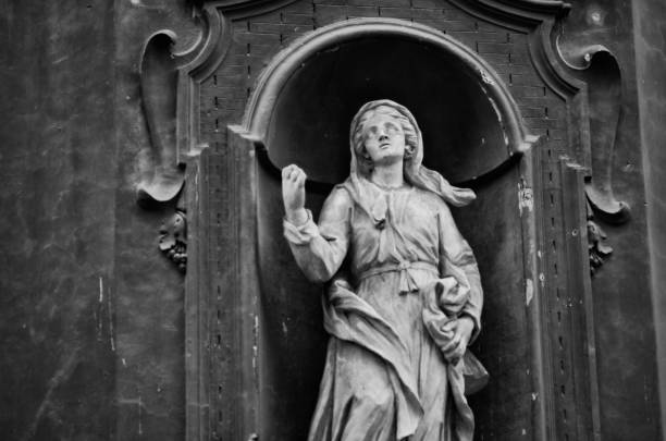 istock Statue of Roman Saint in Religious Robe 868284982
