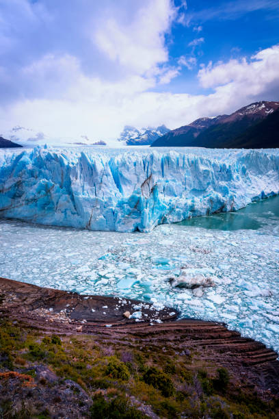 istock Glacier in Patagonia, chile and argentina 868320920