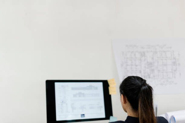 istock Businesswoman working in office 868369574