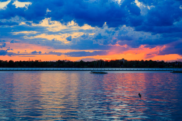 istock Buffalo NY sunset in springtime looking over Lake Erie from park system 868395746
