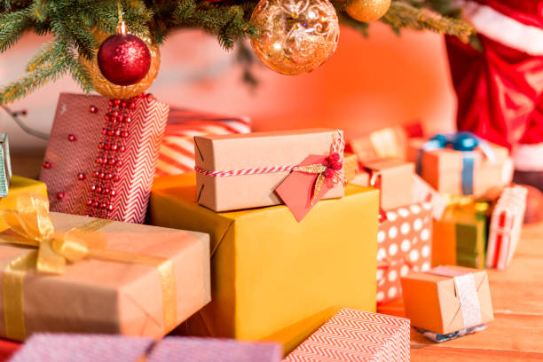 istock christmas gifts 868523286