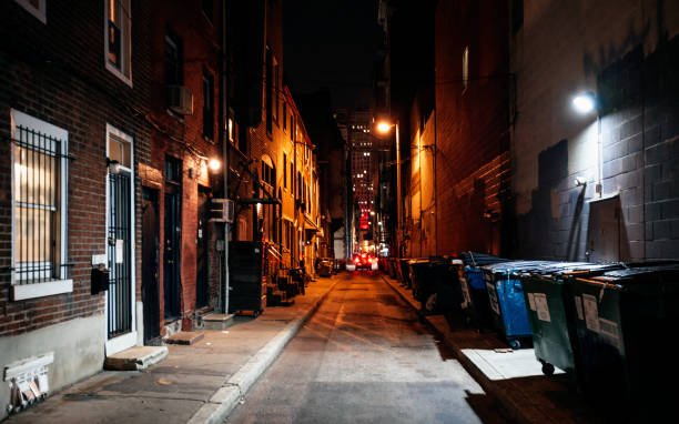 istock Dark alley - Downtown Philadelphia 868532786