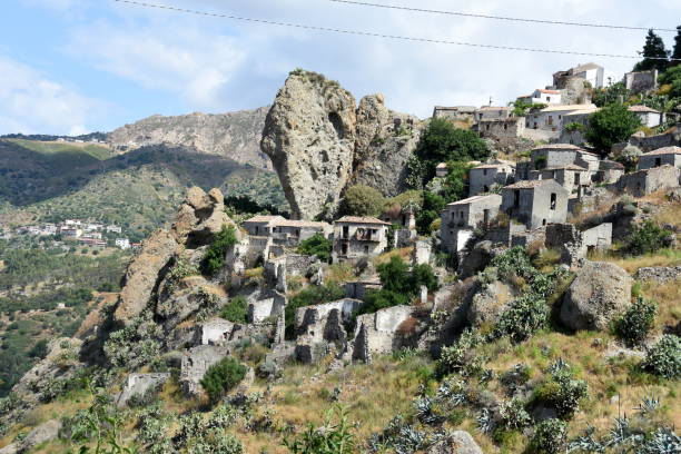 istock Pentadactylus, a ghost town and surroundings 868583722