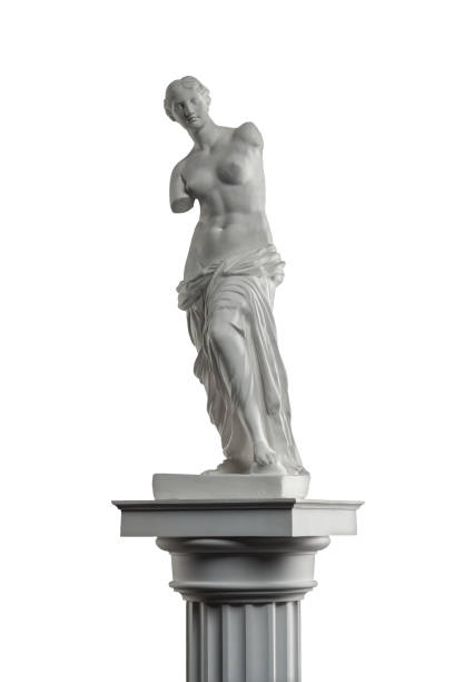 гипсовая скульптура венеры на белом фоне, гипс - statue angel marble white стоковые фото и изображения
