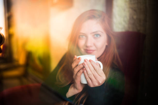 istock Beautiful blonde woman sitting in the head 868679270