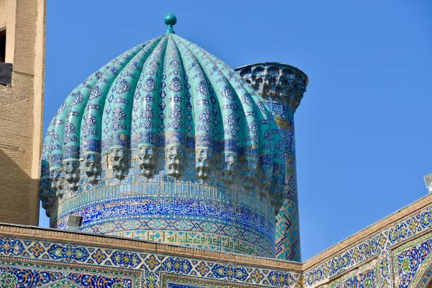 istock Sher-Dor Madrasah, Registan Square, Samarkand, Uzbekistan 868724712