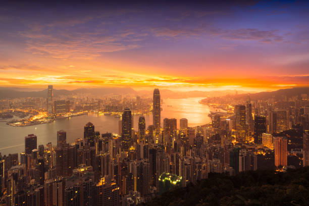 istock Hong Kong Sunrise 868782388