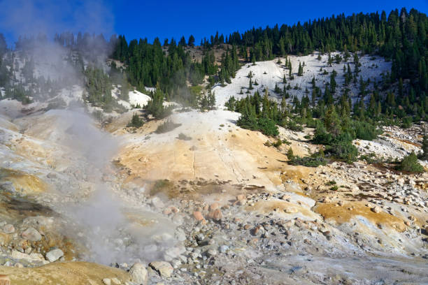 istock Bumpass Hell in Lassen Volcanic National Park 868804948