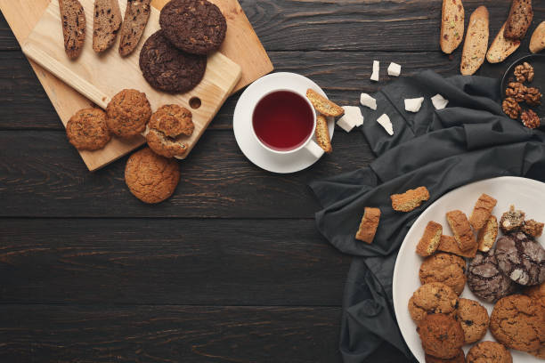 istock Oatmeals cookies and biscotti for warm winter evening 868830510