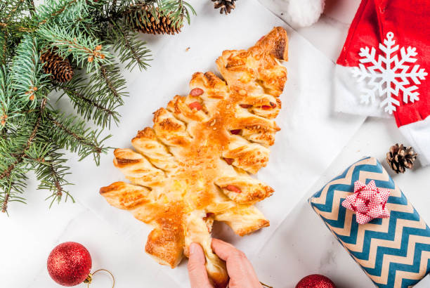 istock Closed pizza for Christmas party 868864518