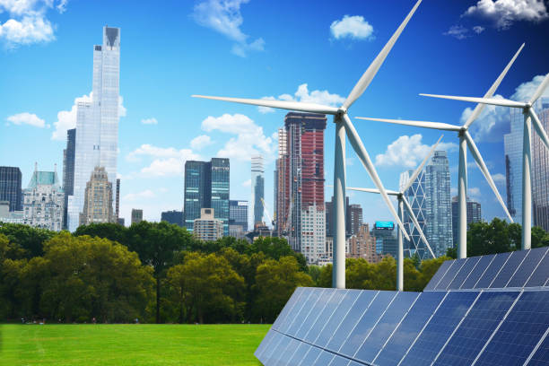 зеленый город будущей концепции, питание только от возобновляемых источников энергии - solar equipment audio стоковые фото и изображения